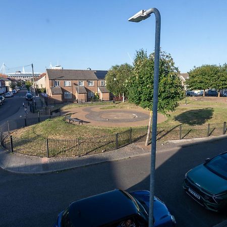Spacious 3 Bedroom Close To Cardiff City Centre エクステリア 写真