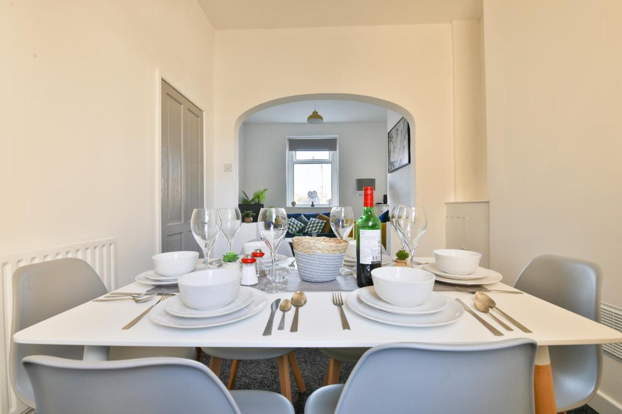 Spacious 3 Bedroom Close To Cardiff City Centre エクステリア 写真