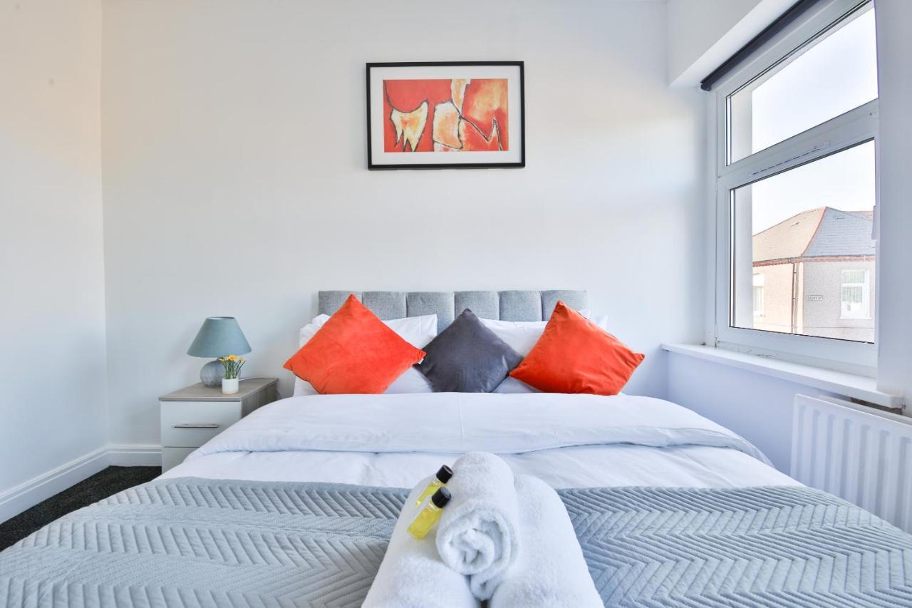 Spacious 3 Bedroom Close To Cardiff City Centre エクステリア 写真