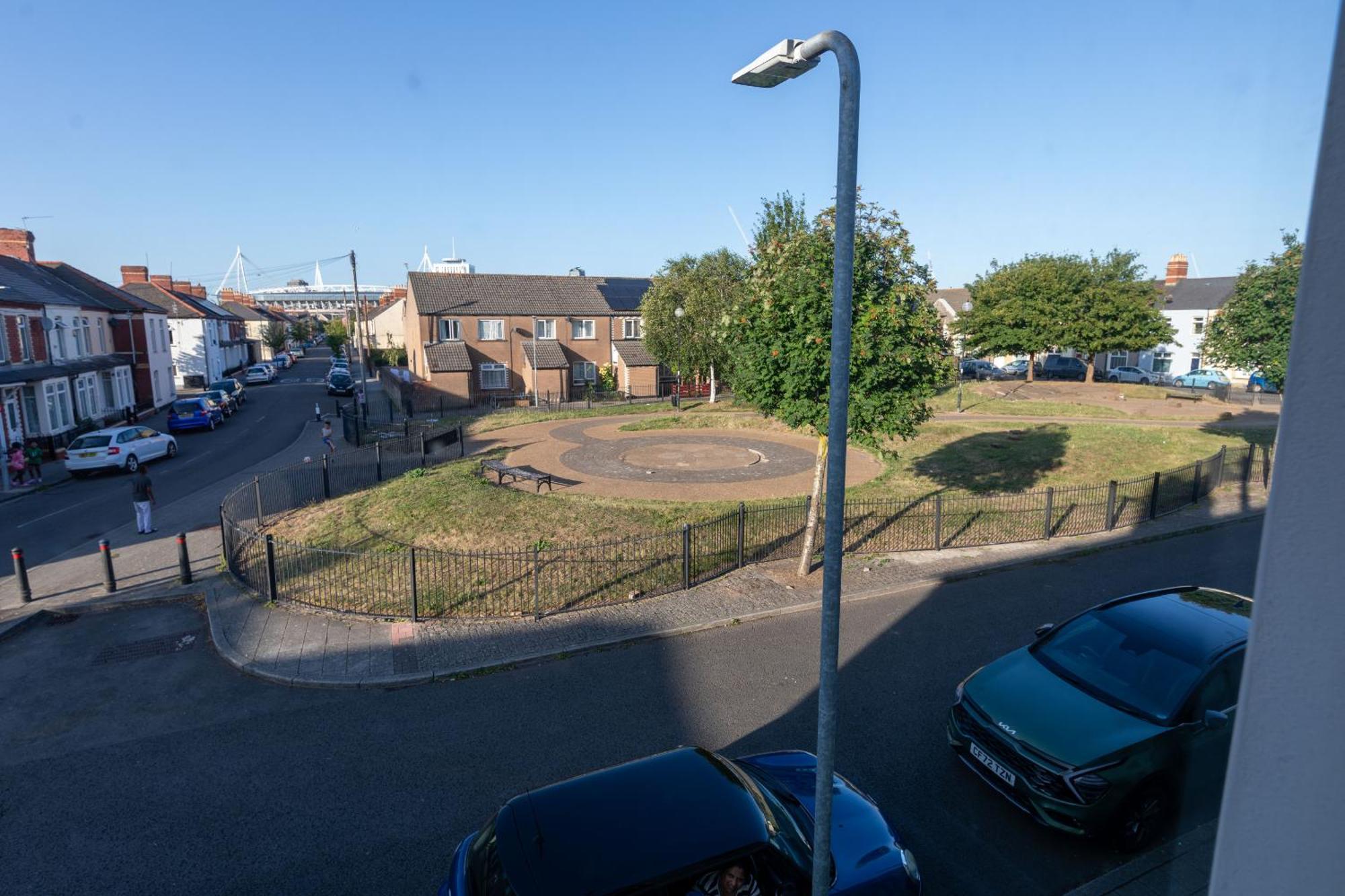 Spacious 3 Bedroom Close To Cardiff City Centre エクステリア 写真